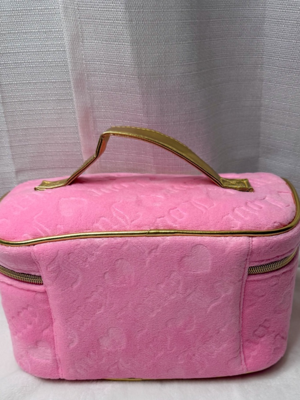 Juicy Couture Pink Velour Travel Case NWT Gold Trim Y2K Makeup Bag - Picture 4 of 5